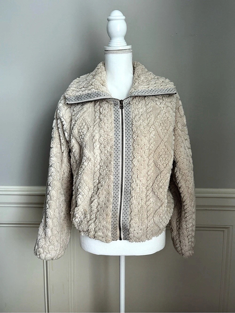 NWOT Pilcro By Anthropologie Cable Fuzzy Jacket